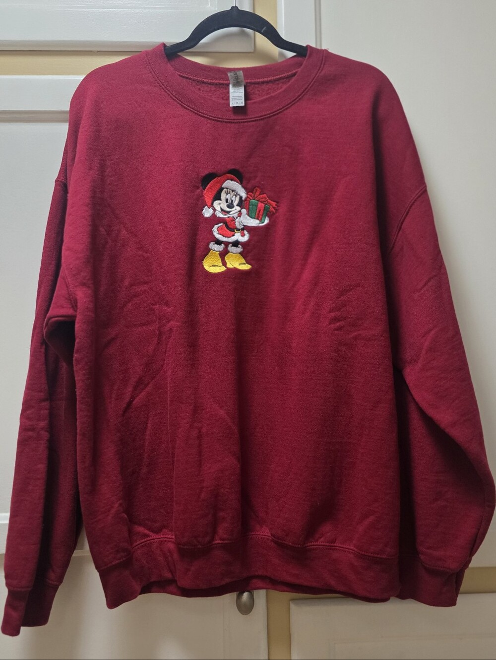 Minnie Mouse Disney Red Crewneck Sweatshirt with Embroidered Holiday Character